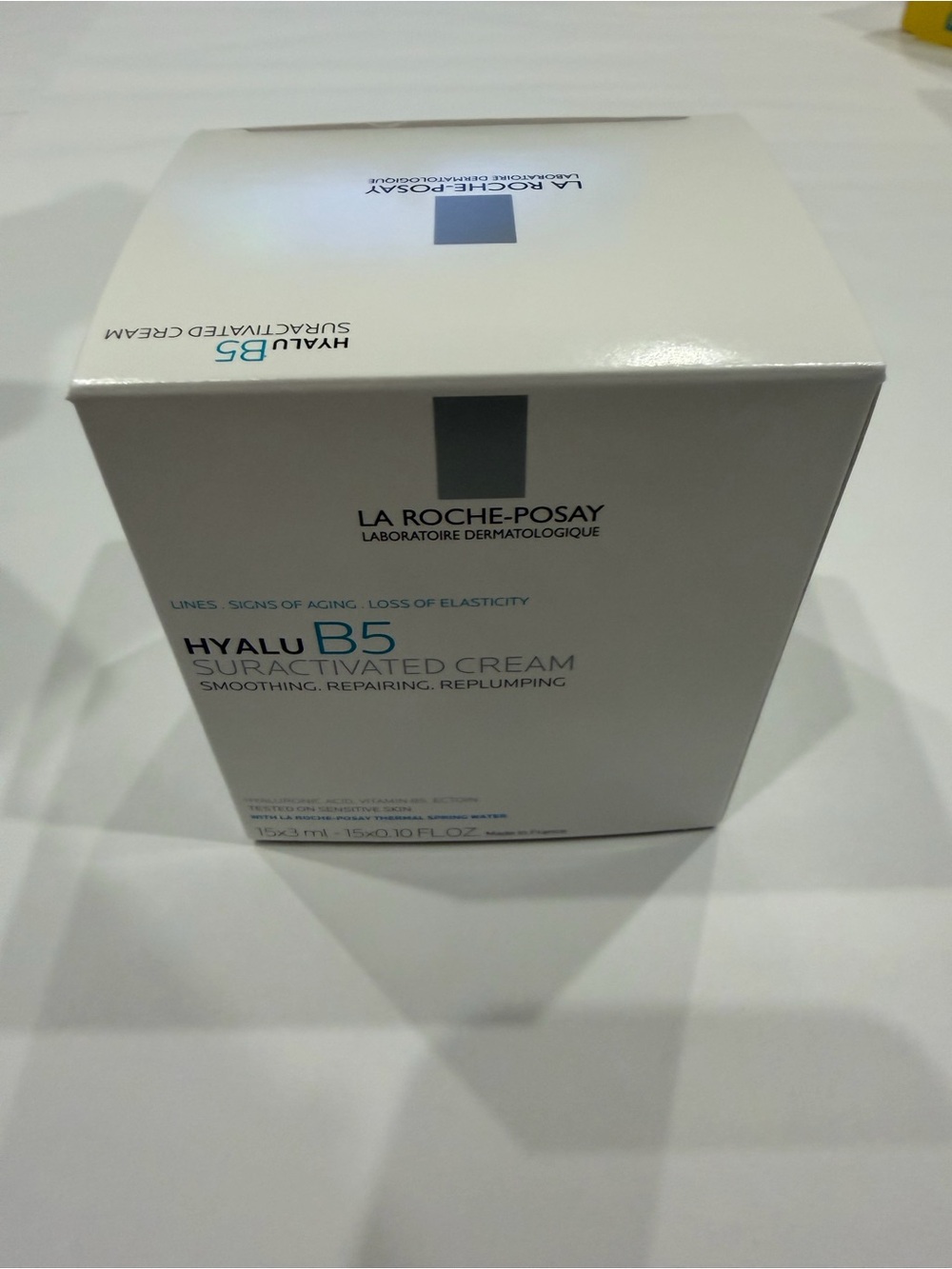 La Roche-Posay Hyalu B5 Suractivated Cream - White